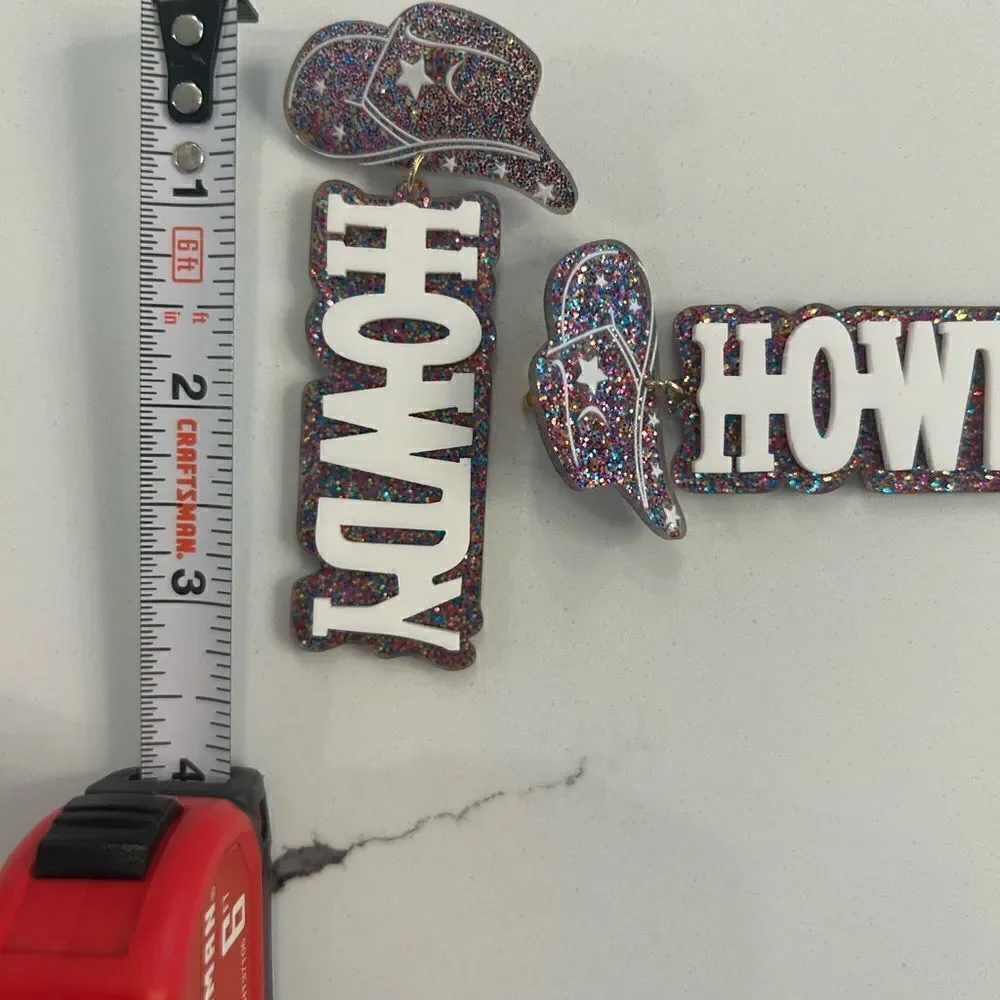 The cutest howdy earrings 🤠